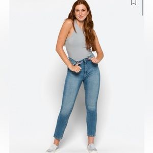 DL1961 Bella Slim High Rise Jean
